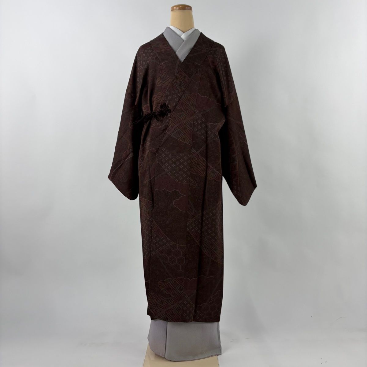 道中着 身丈120 cm 裄丈66.5 M 宝尽くし 雲文 茶紫 正絹 秀品