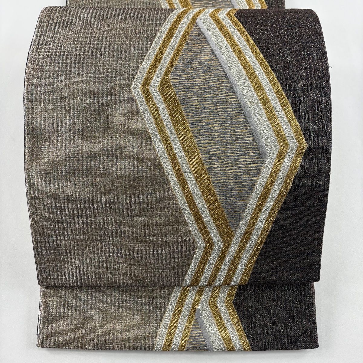 袋帯 名品 幾何学模様 金糸 箔 焦茶色 六通 正絹