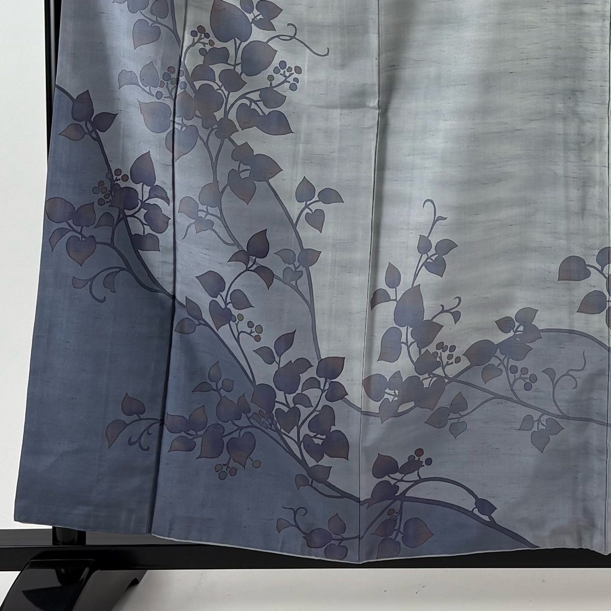 訪問着 身丈160 cm 裄丈64.5 M 袷 牛首紬地 落款 証紙 葉と実 染め分け 青灰色 正絹