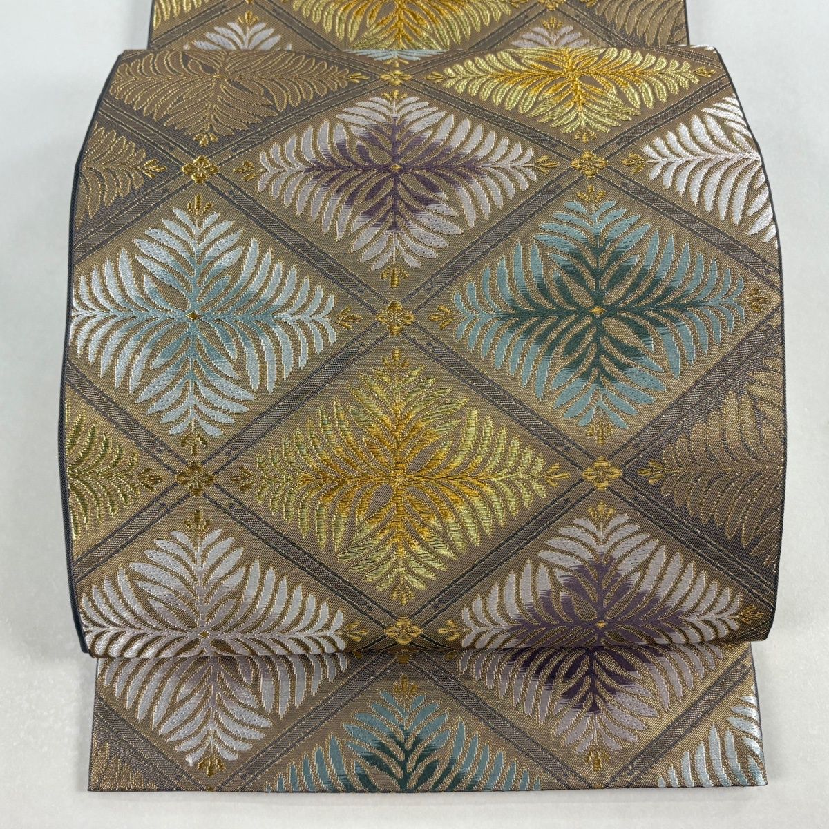袋帯 北出与三郎 落款 本袋 宮殿連翠松菱文 金糸 箔 金色 六通 正絹