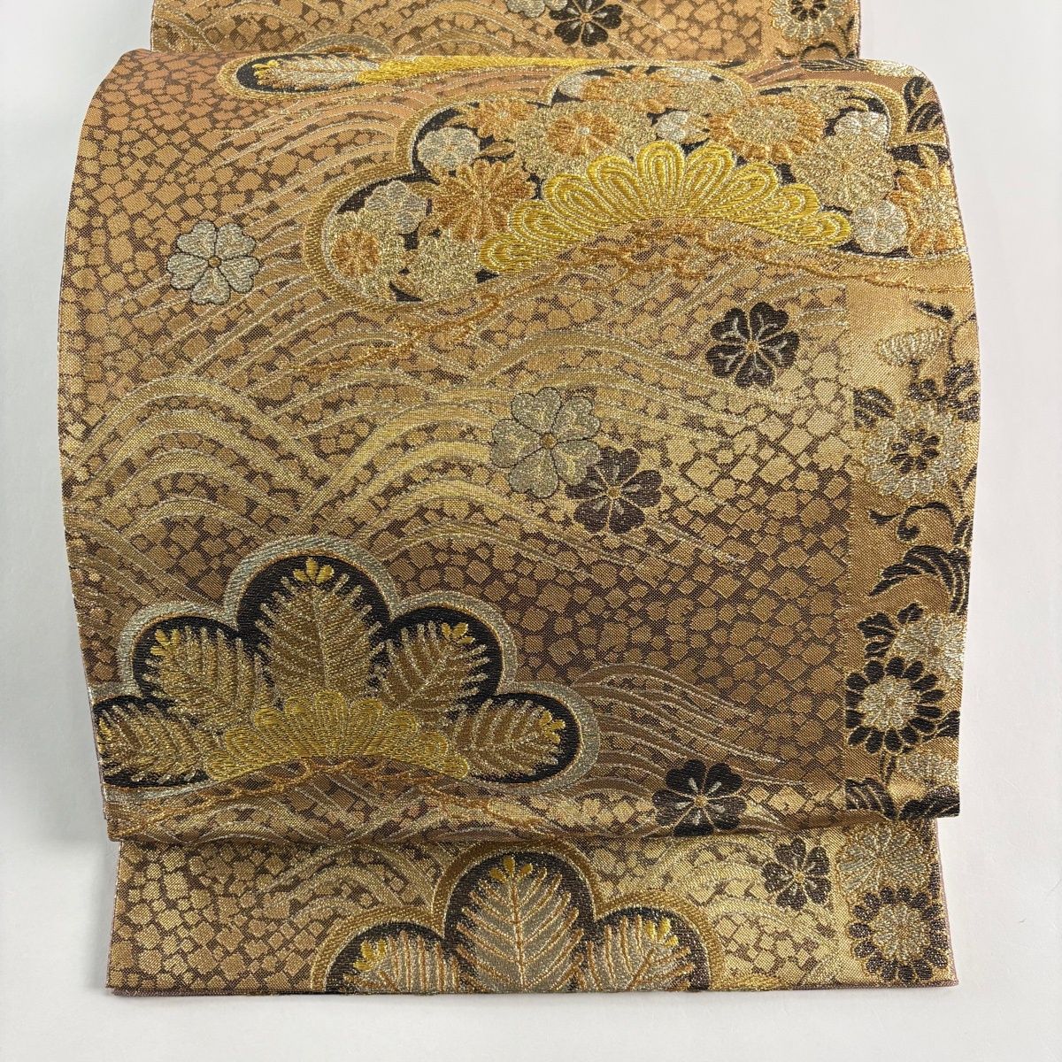 袋帯 秀品 笠松 桜 箔 金銀糸 金色 六通 正絹