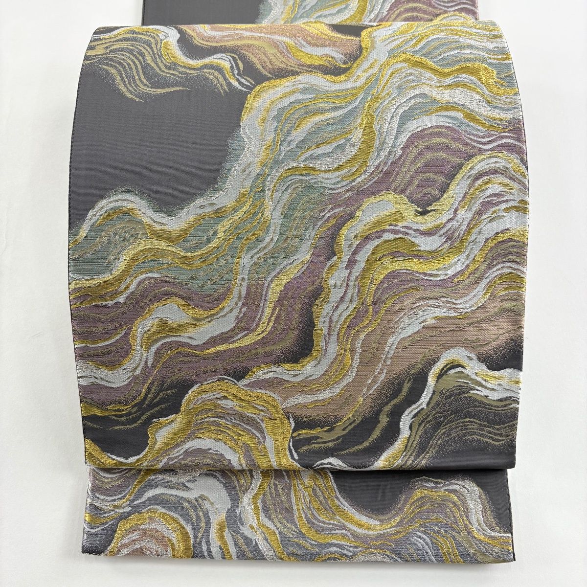 袋帯 秀品 幾何学 箔 金糸 灰色 六通 正絹