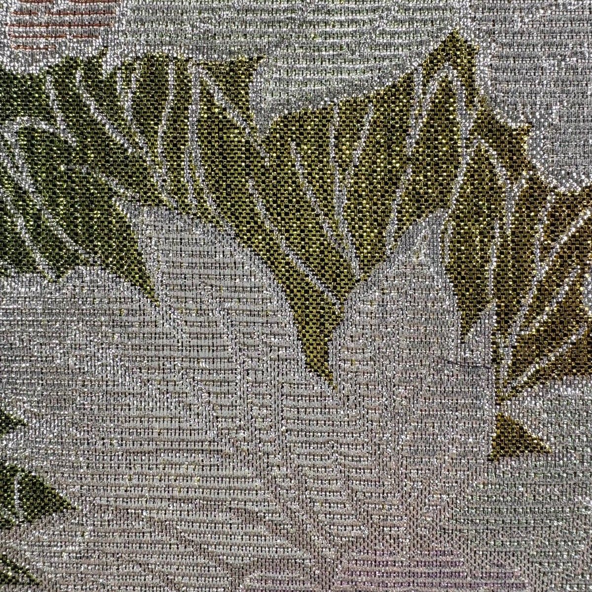 袋帯 秀品 振袖向き 牡丹 葉柄 金銀糸 箔 銀色 全通 正絹