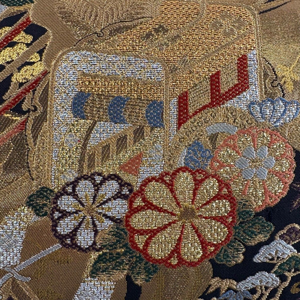 袋帯 秀品 御所車 松竹梅 金銀糸 箔 金色 六通 正絹