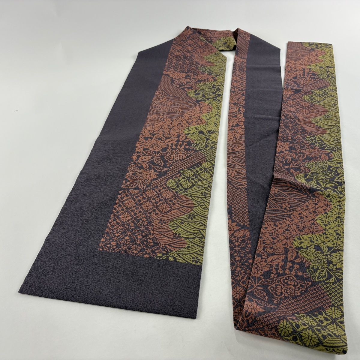 名古屋帯 秀品 草花 波 縮緬 灰紫 正絹 【中古】 - メルカリ