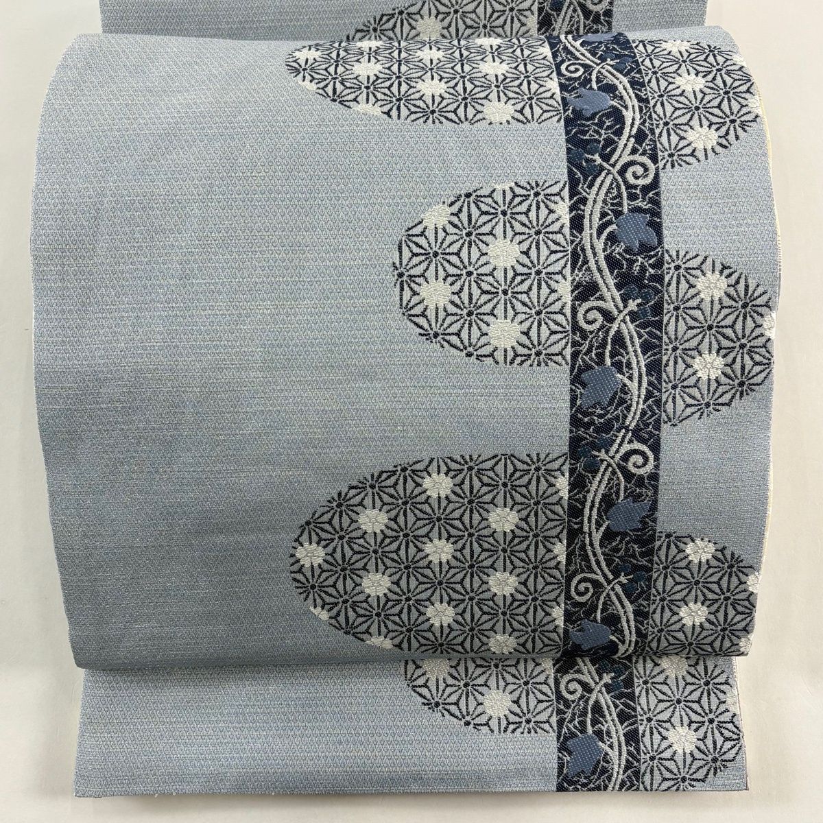 袋帯 秀品 麻の葉 葉と実 銀通し 青灰色 六通 正絹 【中古】 - メルカリ