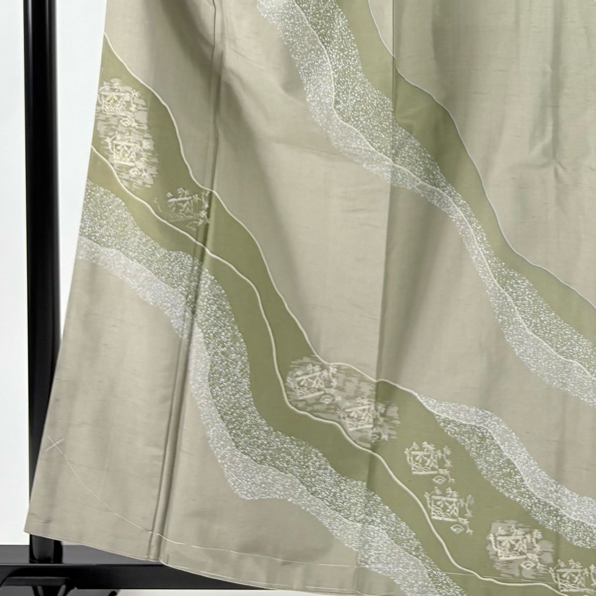 訪問着 身丈160 cm 裄丈65 M 袷 紬地 道長取り 葉柄 灰緑 正絹