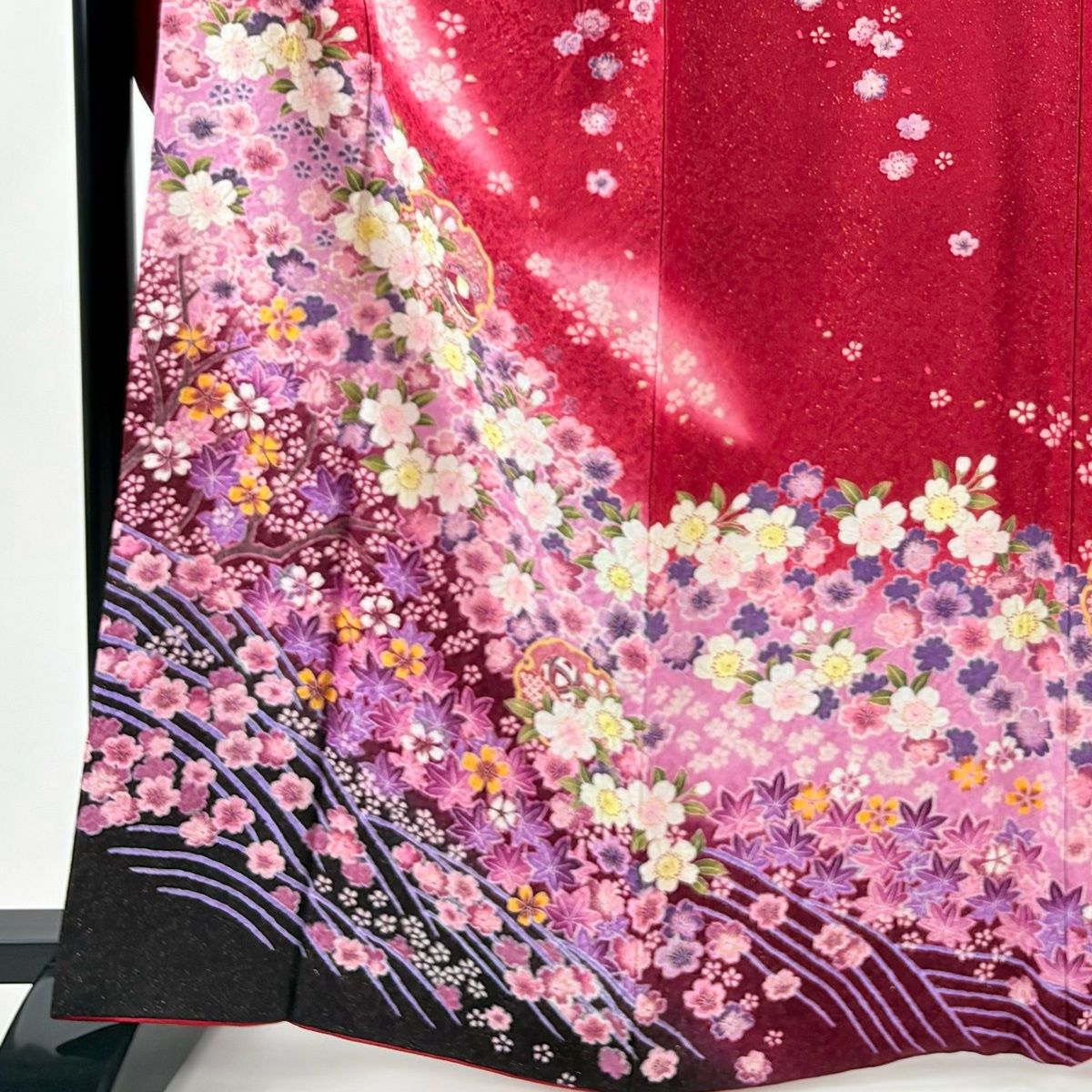 振袖 身丈165 cm 裄丈64.5 M 袷 桜 雪輪 金通し 金彩 赤 正絹 名品