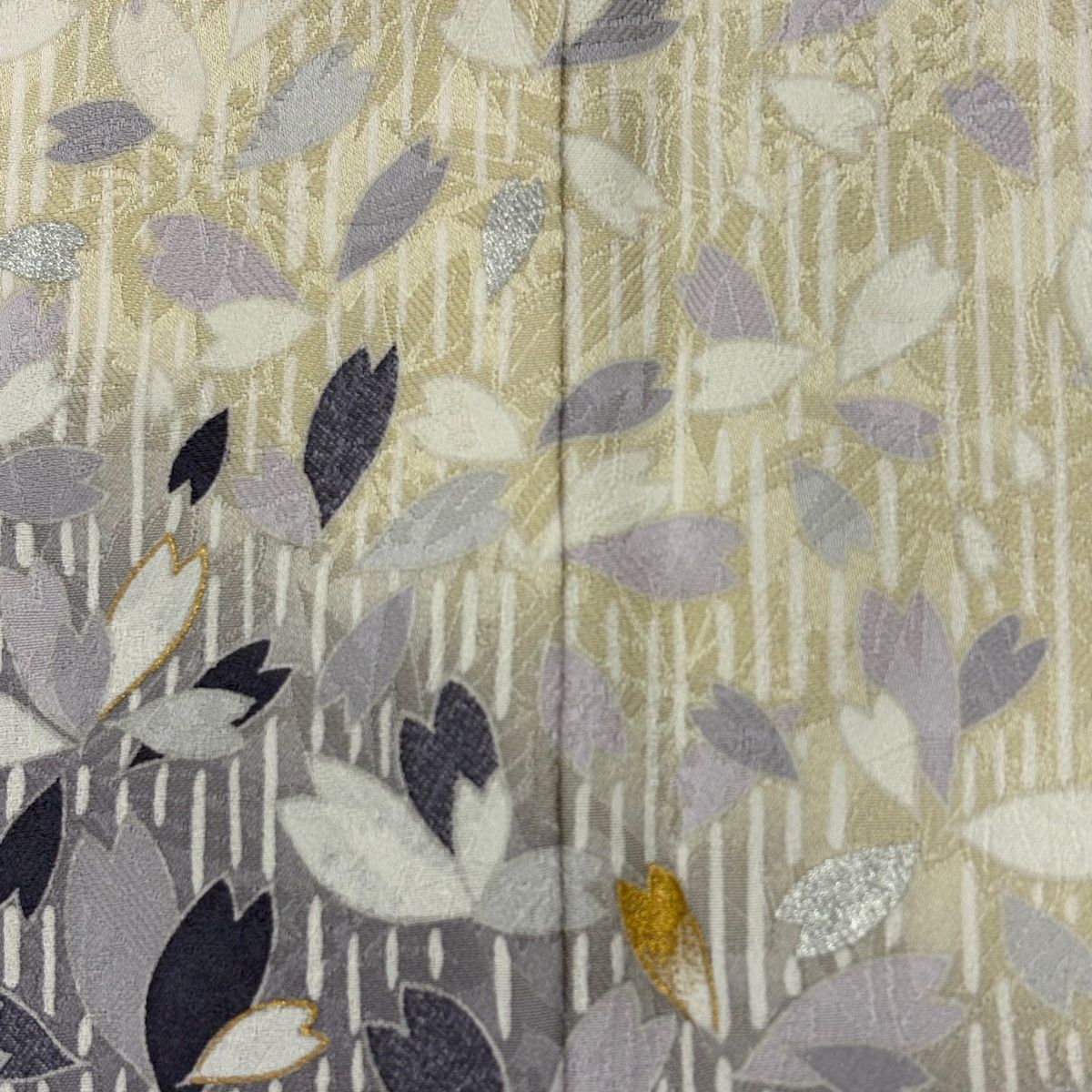  付下げ 身丈166.5 cm 裄丈68 L 袷 花びら 地紋 金銀彩 染め分け 灰色 正絹 訪問着 付け下げ 着物