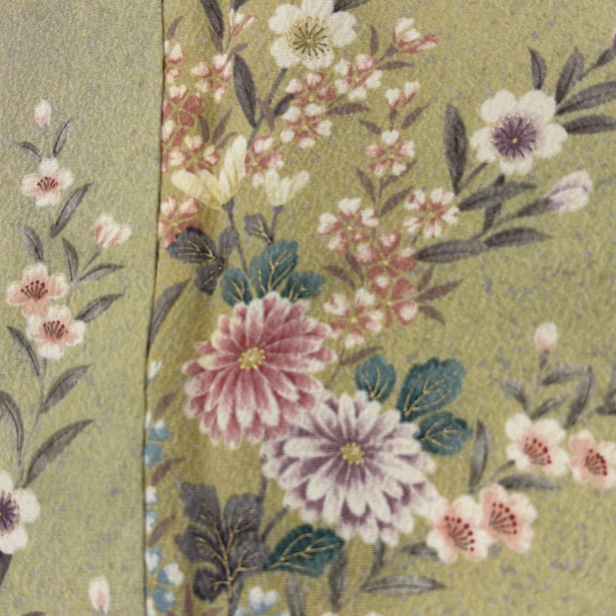  小紋 身丈162 cm 裄丈66.5 M 袷 草花 金彩 ぼかし 抹茶色 正絹 名品 小紋 着物