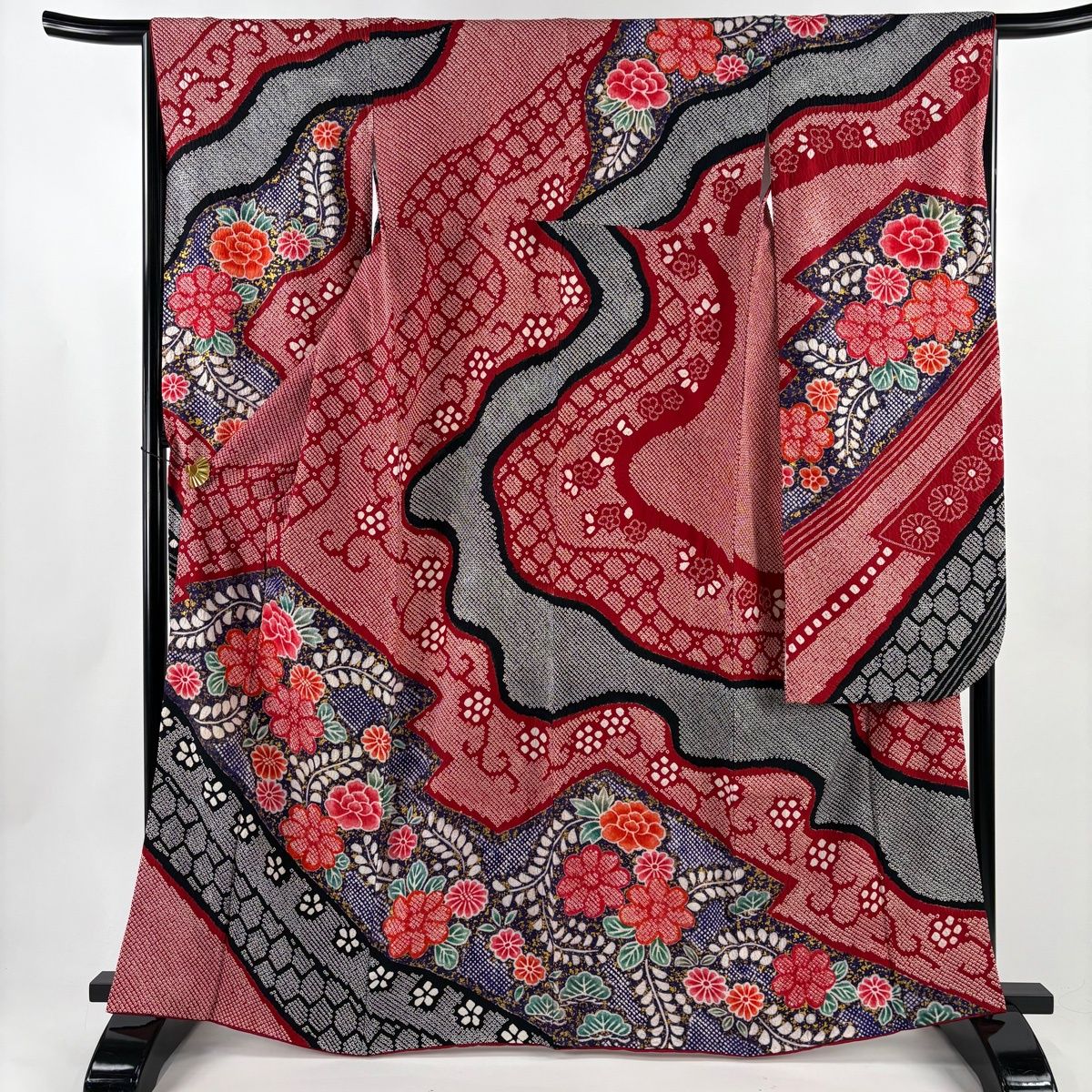 振袖 身丈165 cm 裄丈66 M 袷 菊 牡丹 絞り 金彩 赤 正絹