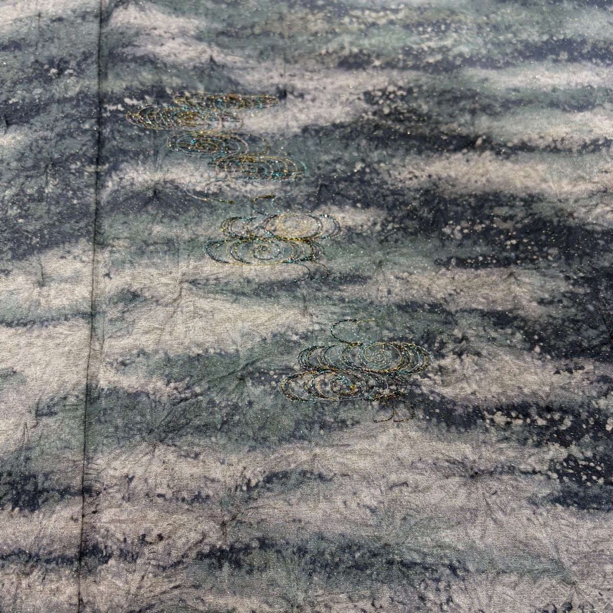  訪問着 身丈167 cm 裄丈68 L 袷 落款 流水 霞 銀通し 金糸 青灰色 正絹 名品 訪問着 付け下げ 着物