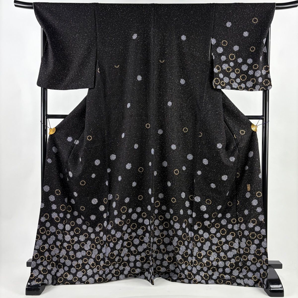 付下げ 身丈170 cm 裄丈70 L 袷 中村玉緒 落款 雪輪 丸紋 金彩 黒 正絹