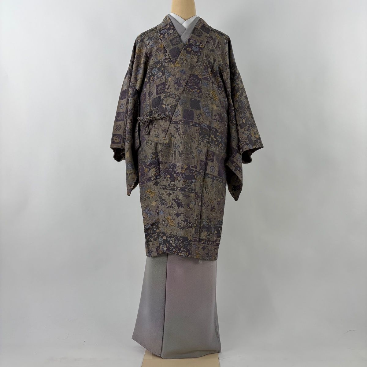 道中着 身丈98 cm 裄丈66.5 M 和装コート 着物衿 花唐草 動物 灰紫 正絹 名品