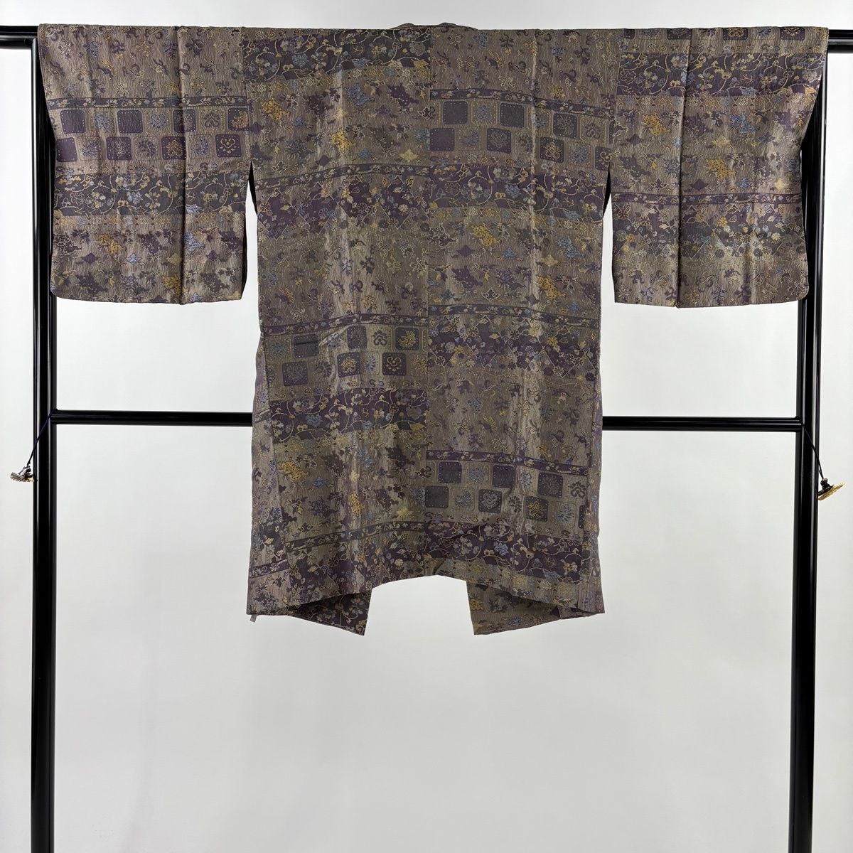 道中着 身丈98 cm 裄丈66 5 M 和装コート 着物衿 花唐草 動物 灰紫 正絹