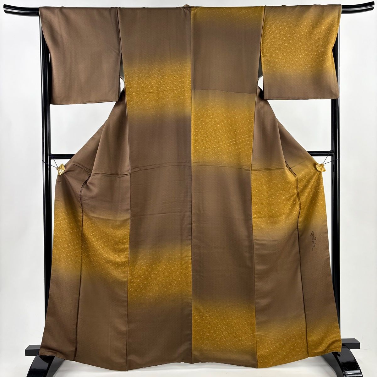 小紋 身丈166 cm 裄丈67 5 L 袷 斉藤三才 落款 変わり麻の葉 ぼかし 茶色 正絹
