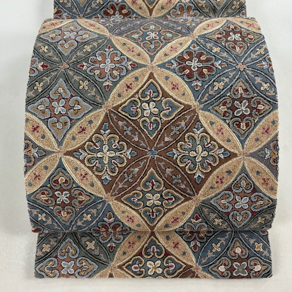 袋帯 七宝 華文 相良刺繍 金糸 薄茶色 六通 正絹