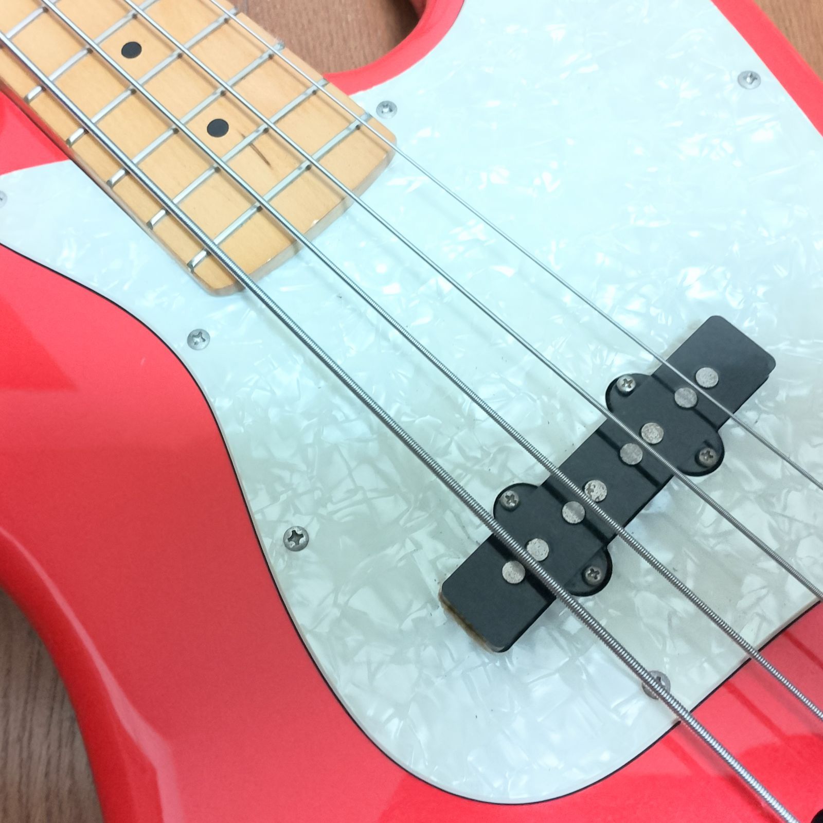 Vintage ジャズベースタイプ エレキベース オレンジ色 - メルカリ