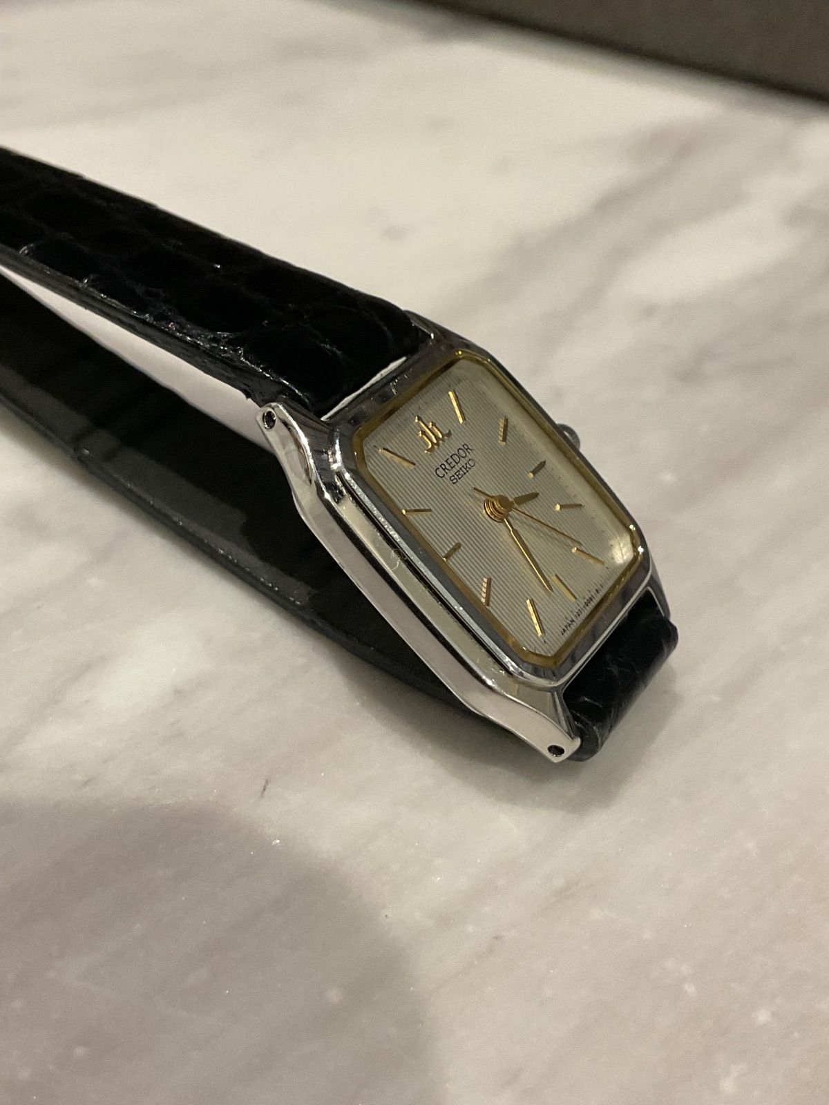 電池交換済み稼働品】CREDOR クレドール シルバー文字盤 クォーツ