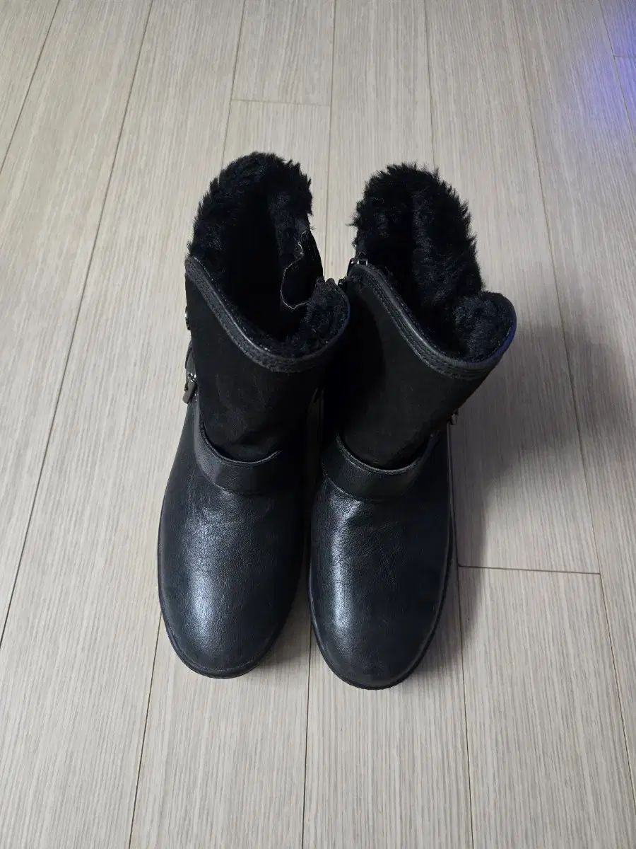 GEOX ブラック ファー裏地 ファーブーツ