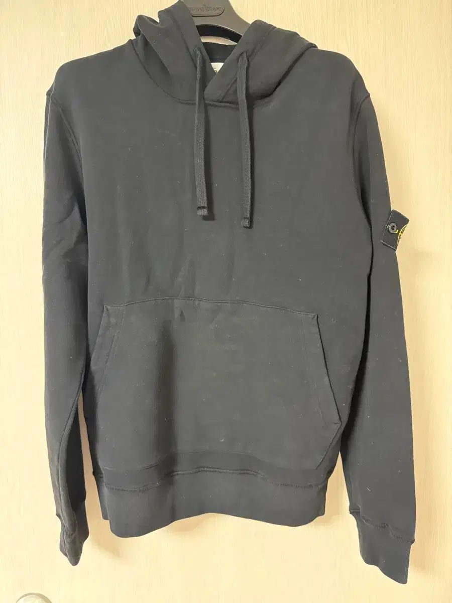 STONE ISLAND ストーンアイランド フード ブラック large ほぼ新品