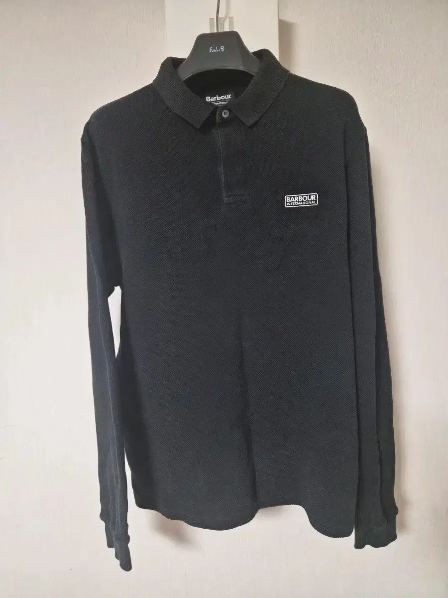 BARBOUR（バブアー） カラ Tシャツ 海外 large 105
