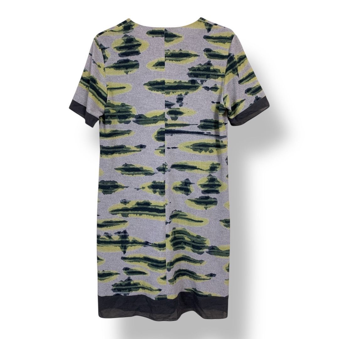 HIROKO KOSHINO❤️花柄刺繍ワンピース グレー地×イエロー 和モダン HIROKO KOSHINO❤️花柄刺繍ワンピース グレー地×イエロー 和モダン