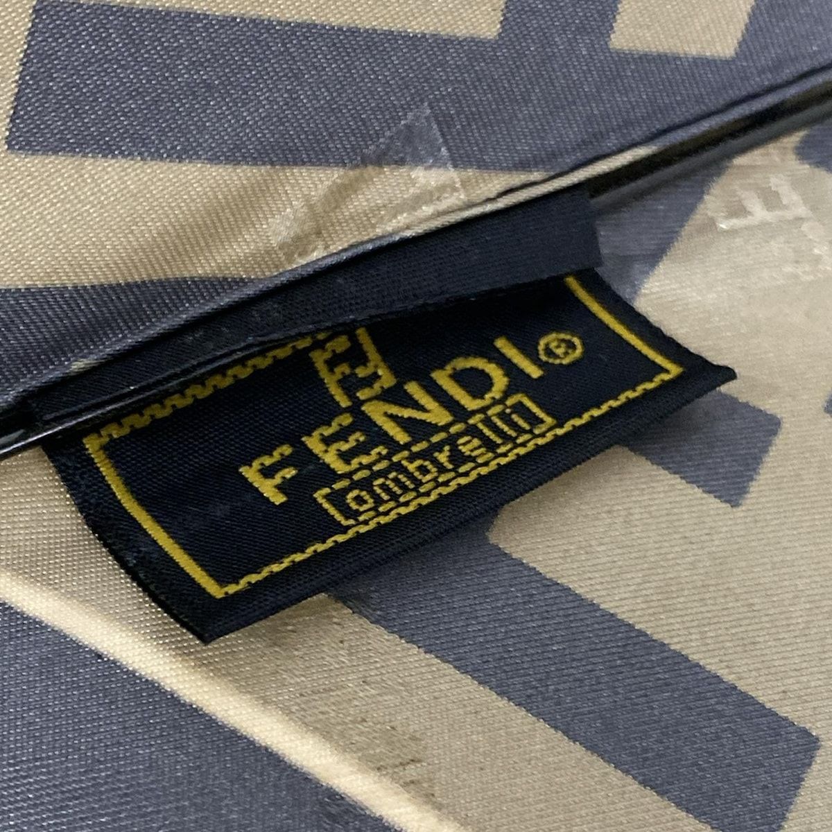 FENDI フェンディ 折りたたみ傘 ライトブラウン 黒 ズッカ柄