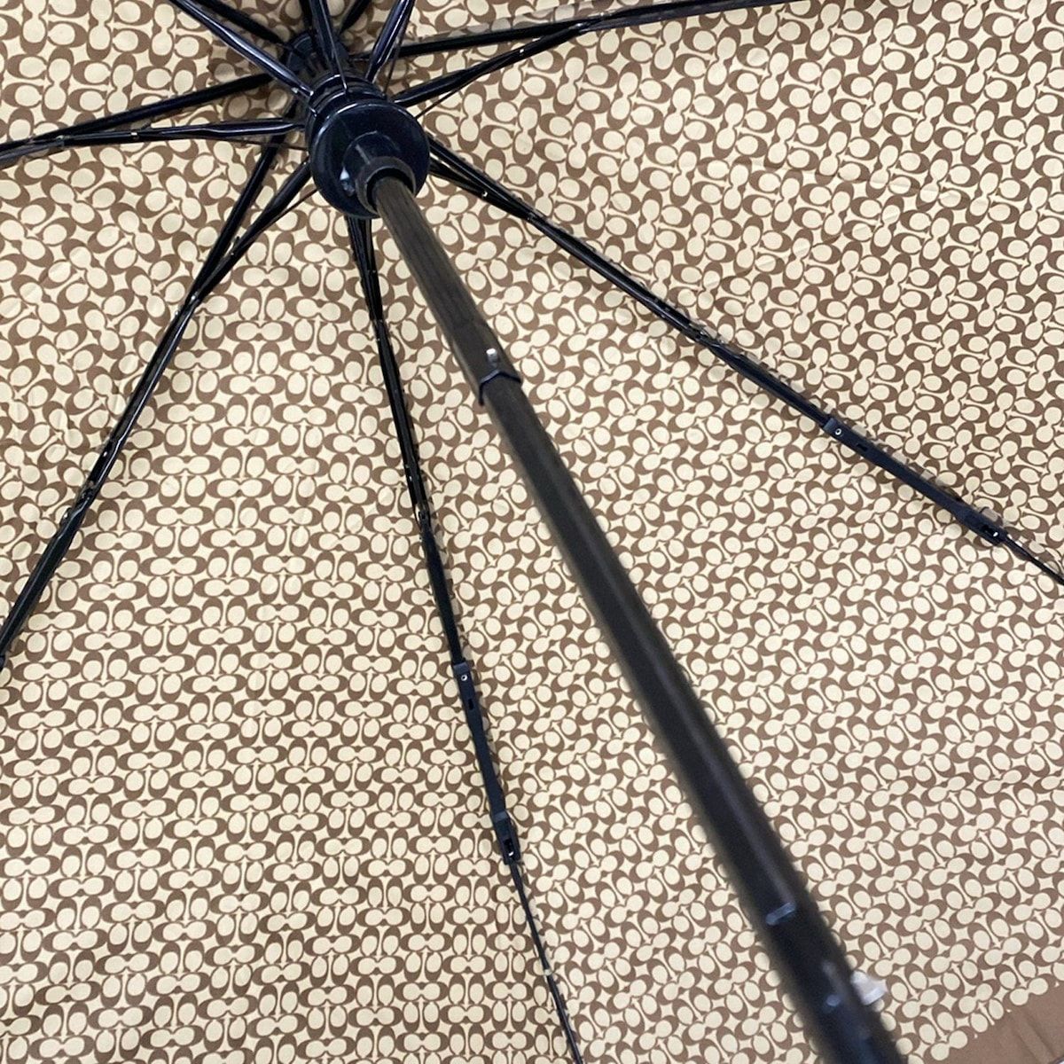 - カーキ×ダークブラウン