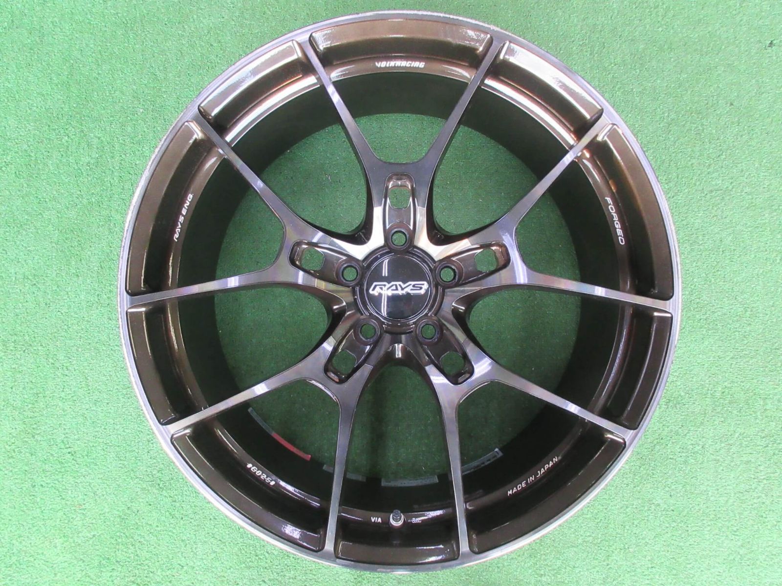 ダークアーバンクリア 輸入車用モデルになります