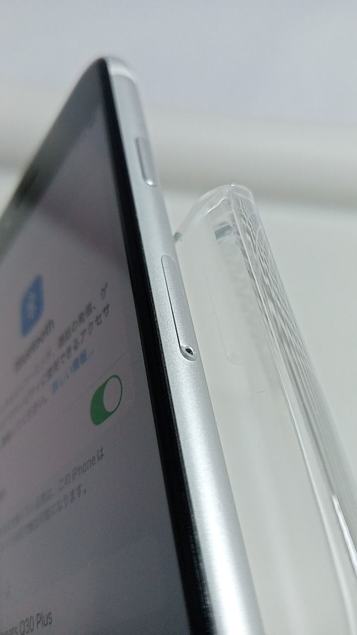 整備済 iPhoneSE 第二世代 A 2296 256 GB 本体 ホワイト SIMフリー スマホ自撮り棒 スマホ顔認証