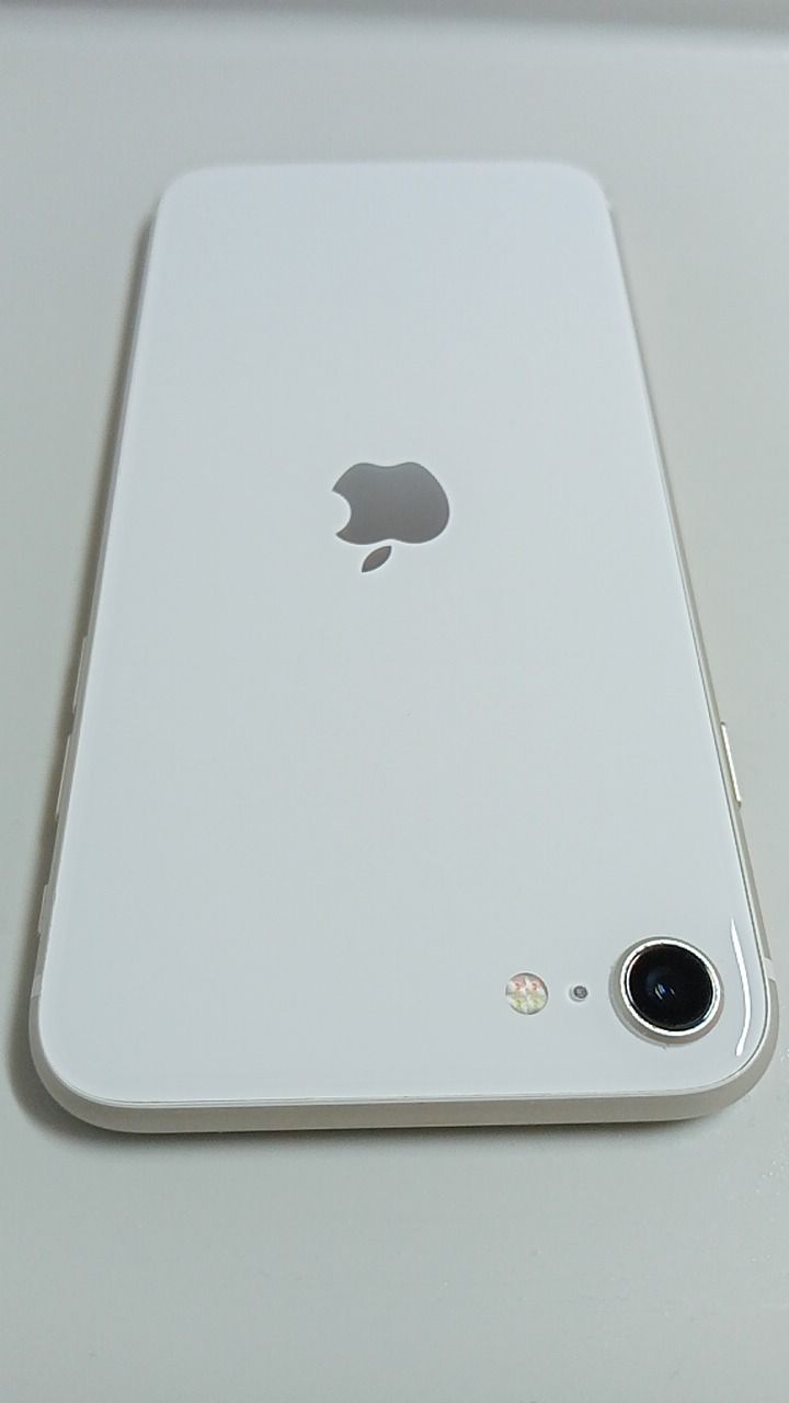 整備済！ iPhoneSE（第三世代） A2782 64GB 本体 ホワイト SIMフリー 