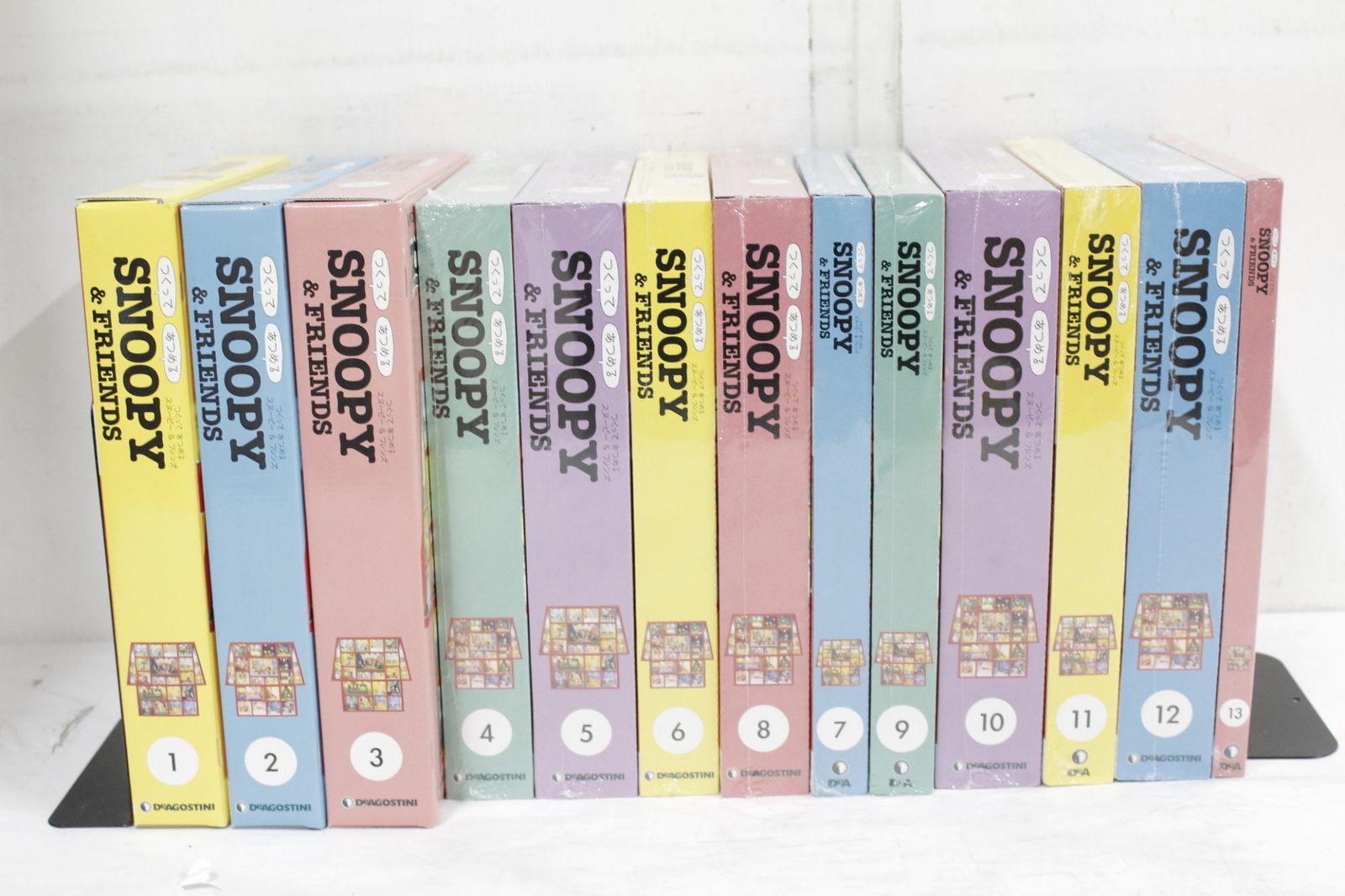 未組立 デアゴスティーニ つくってあつめる スヌーピー＆フレンズ 1 130巻 フィギュア 8回 ぬいぐるみ付 D B 46 byebye