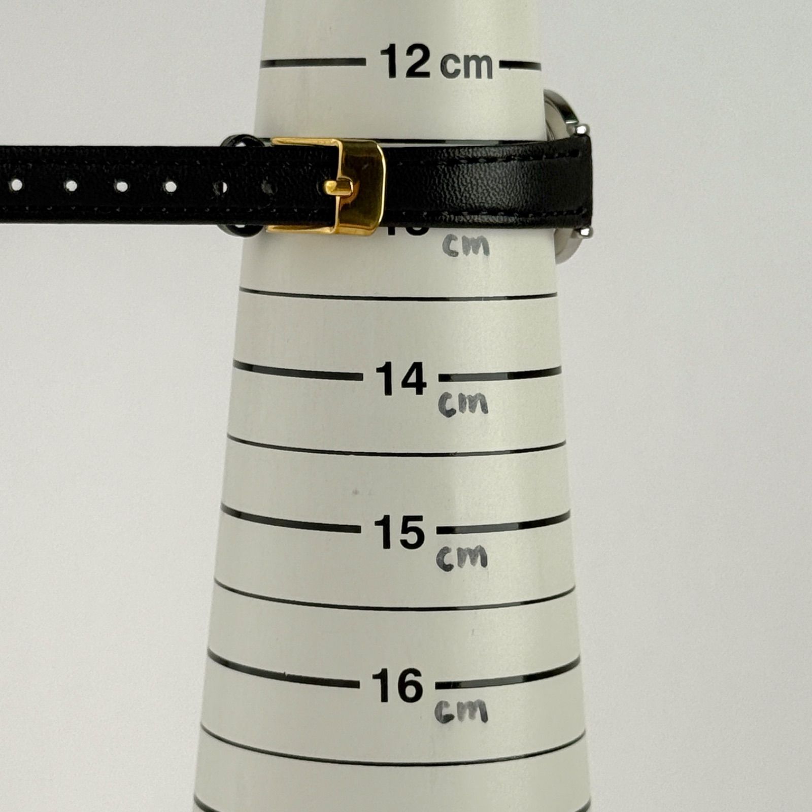 エルメス セリア 新品ベルト 新品電池 箱付き レディース 腕時計 727 エルメス セリア 新品ベルト 新品電池 箱付き レディース 腕時計 727