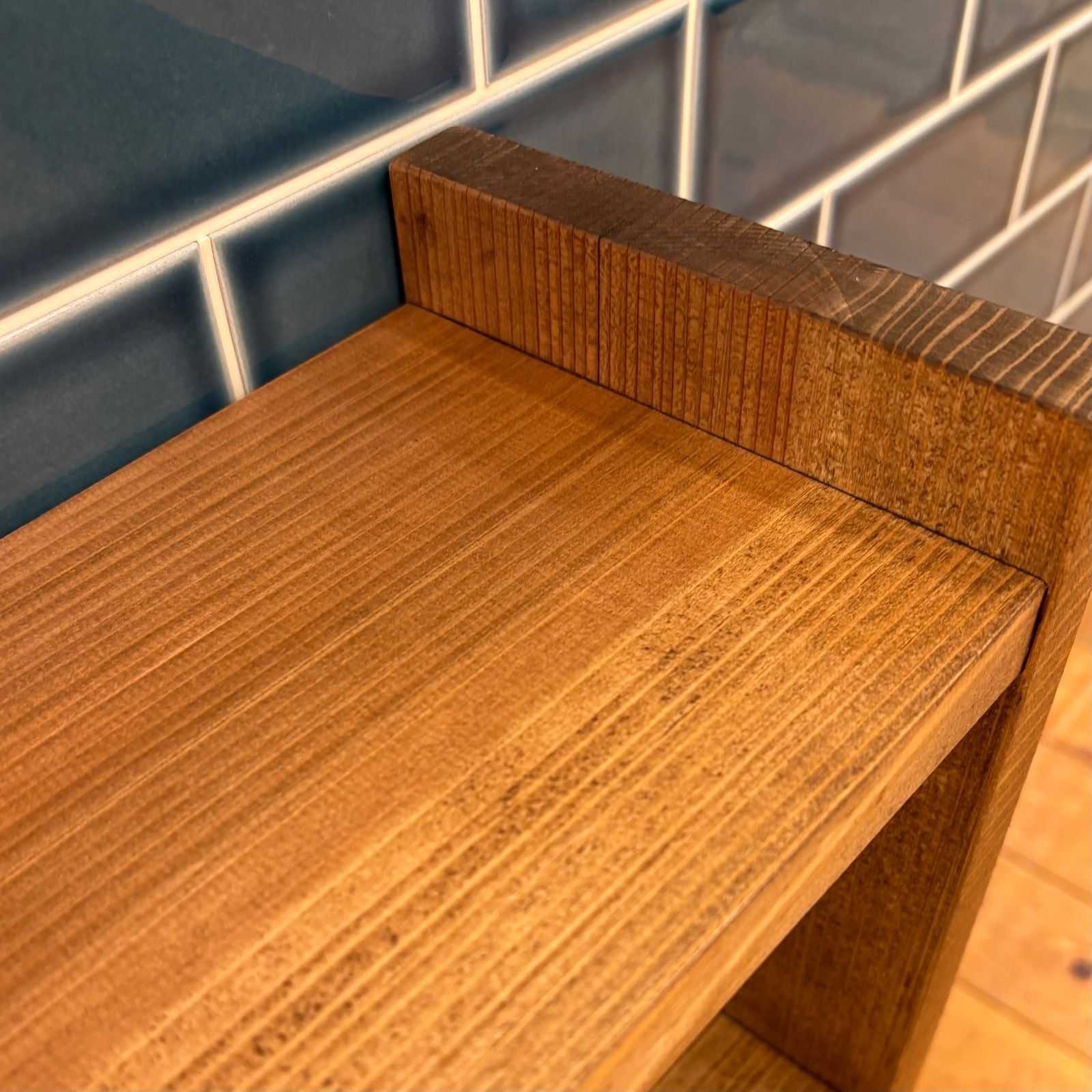 木 ハンドメイド マルシェラック ディスプレイ台 - メルカリ