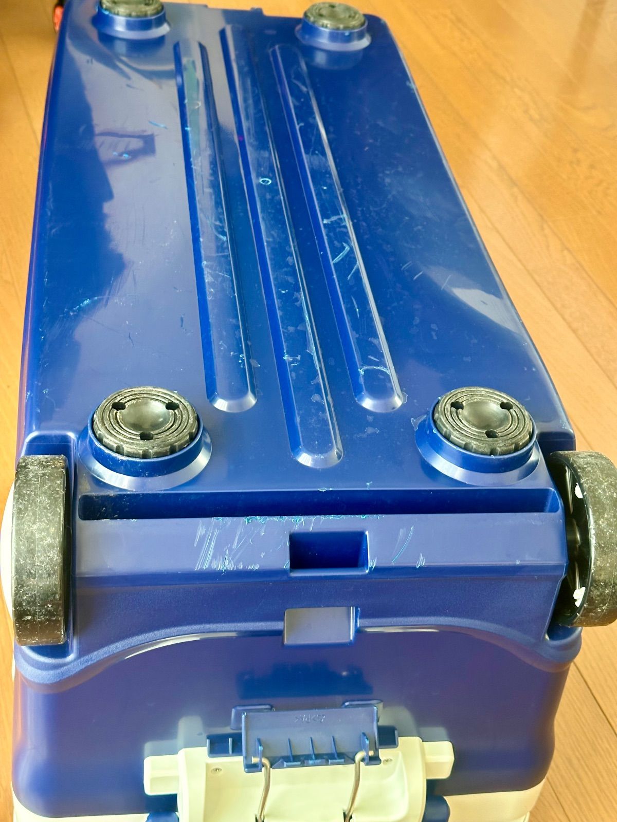 ディープネイビー