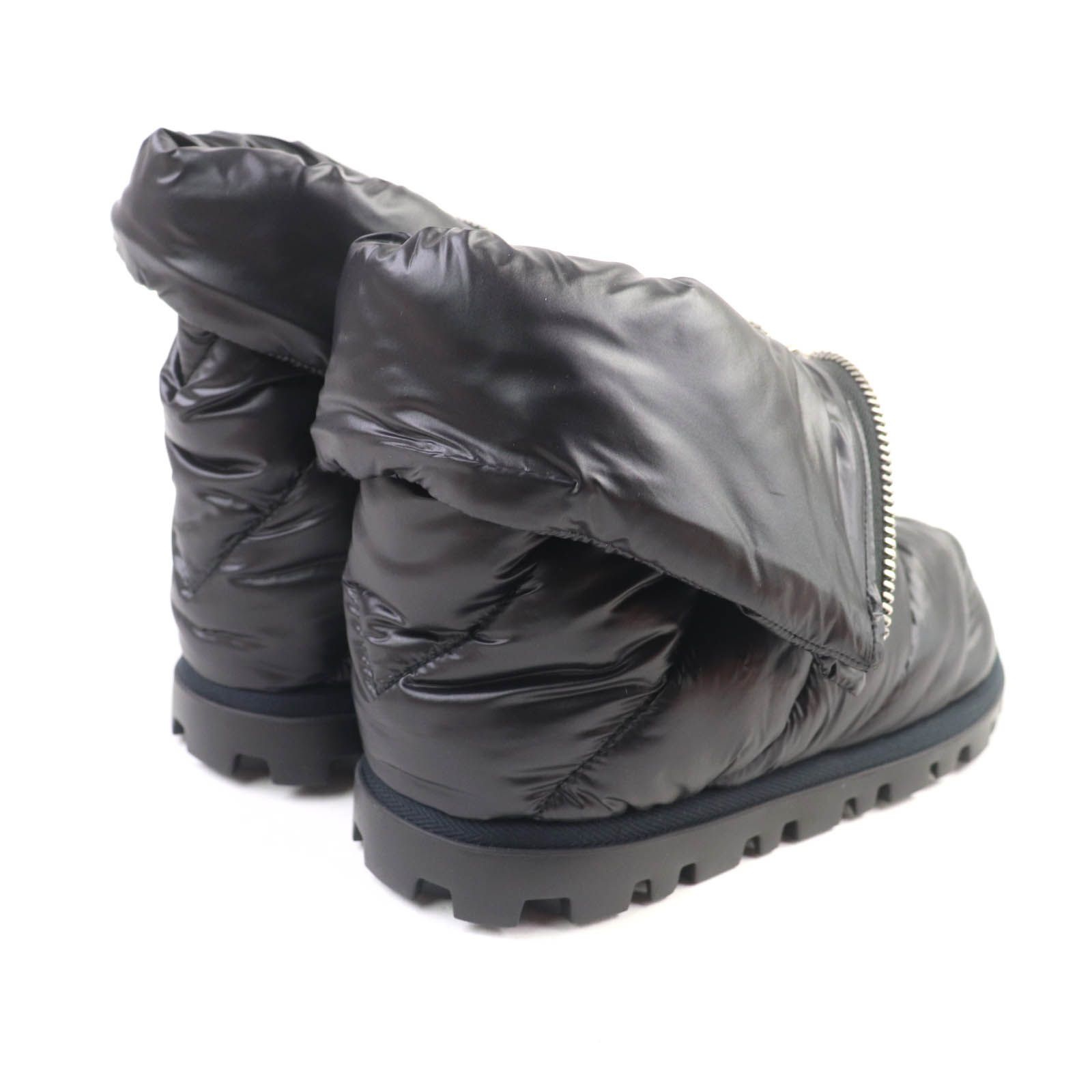 未使用品★MIUMIU ミュウミュウ 5U599D NERO フロントZIP パディングブーツ ショートブーツ 36.5 保存袋付き イタリア製 レディース 未使用品☆MIUMIU ミュウミュウ 5U599D NERO フロントZIP パディング