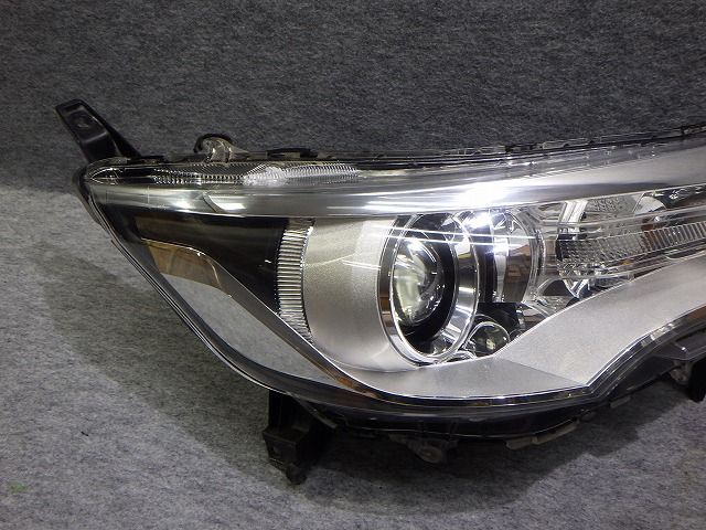 デイズ ハイウェイスター ヘッドライト左右 HID B21W W1048 バラスト付