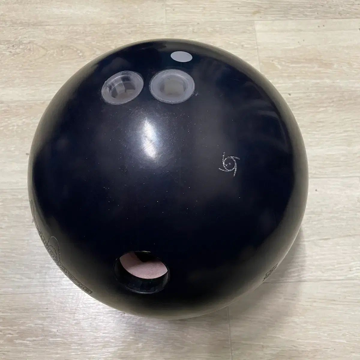 フィジーク ブラックアウト ボーリングボール