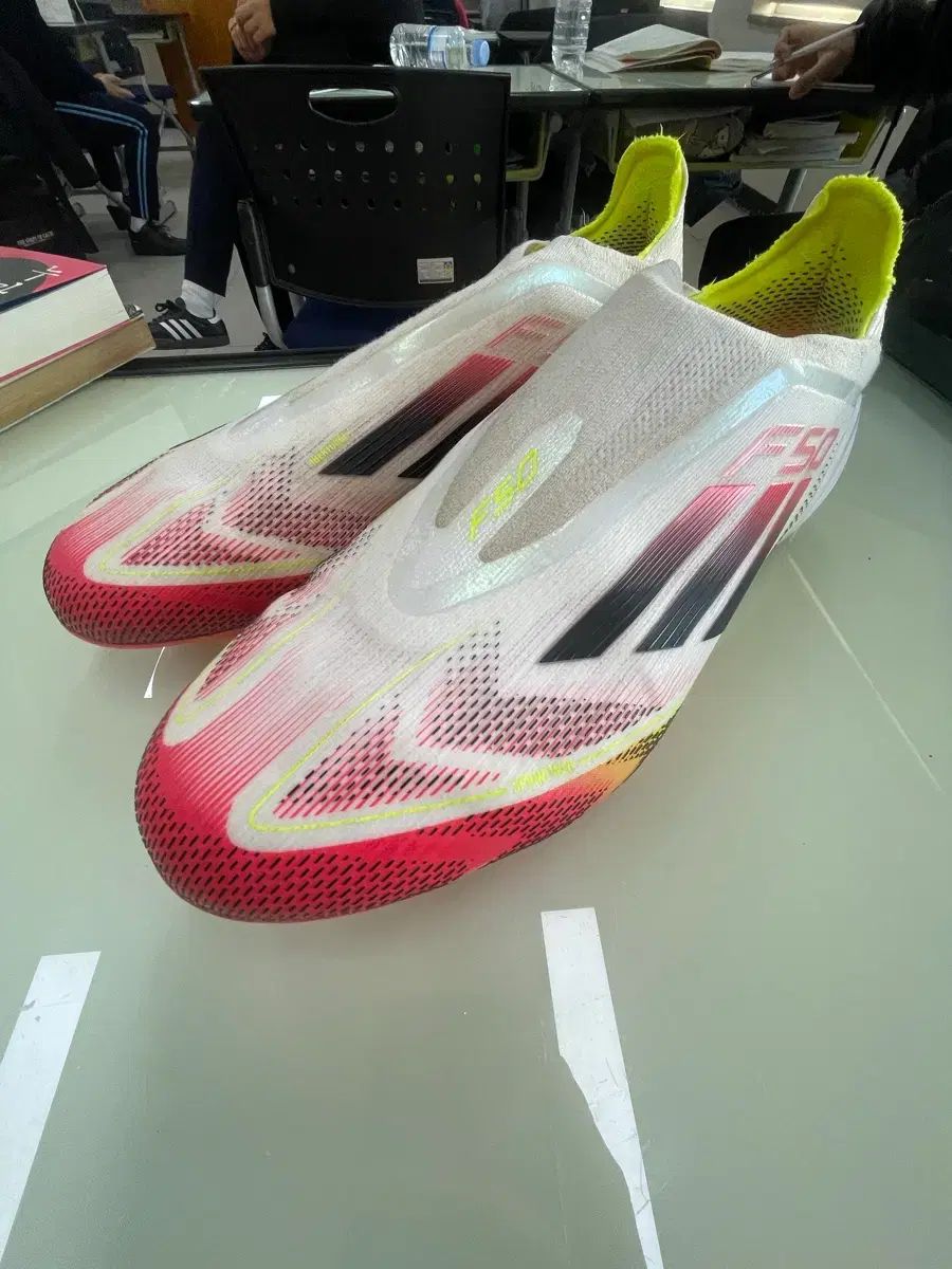 F 50 エリート サッカーシューズ