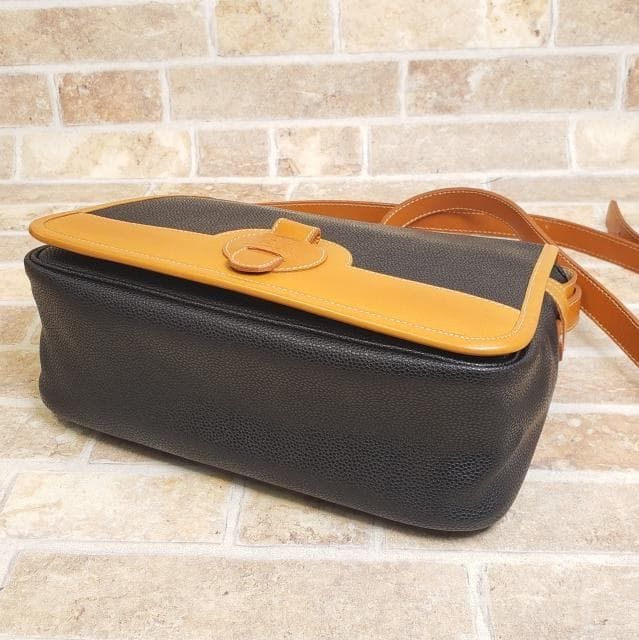 クレージュ Courreges ☆ ヴィンテージ ロゴ レザー ショルダーバッグ