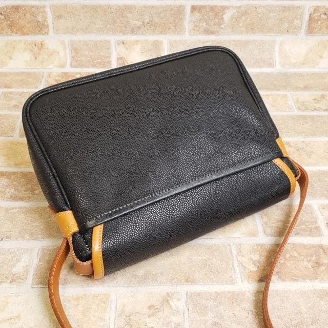 クレージュ Courreges ☆ ヴィンテージ ロゴ レザー ショルダーバッグ