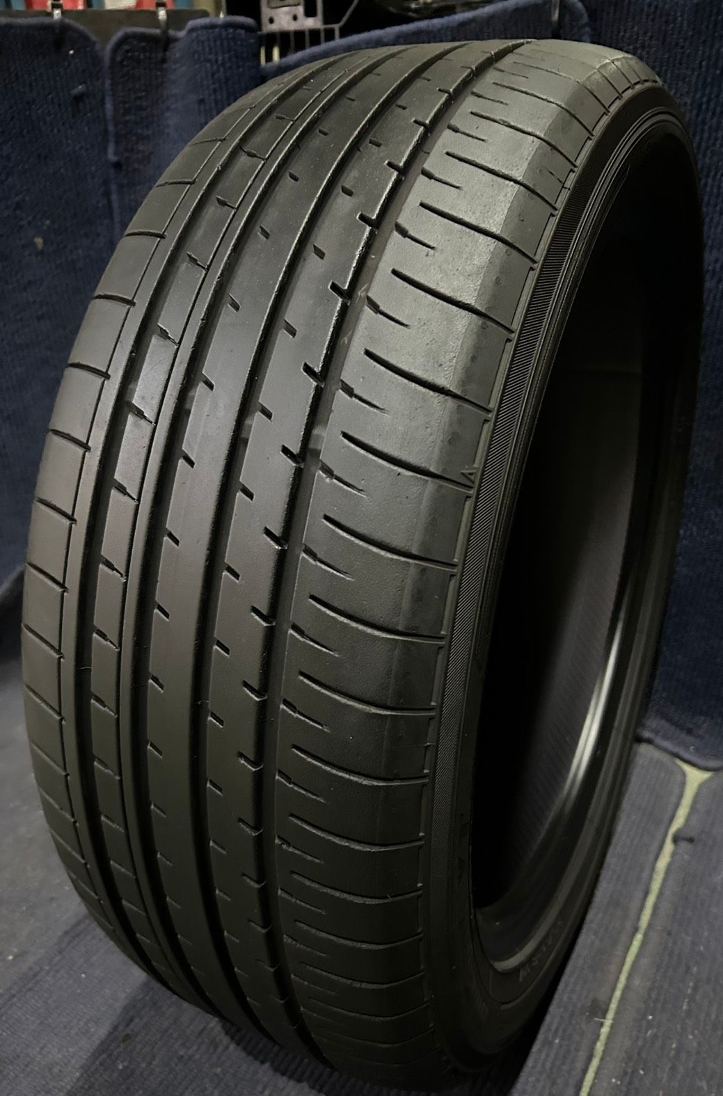 製造 溝8分山 BluEarth XT AE 61 1本 215 50 R 18 ASP 3391