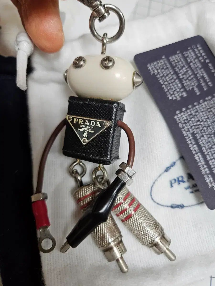 PRADA プラダ ロボット キーホルダー ダストバッグ