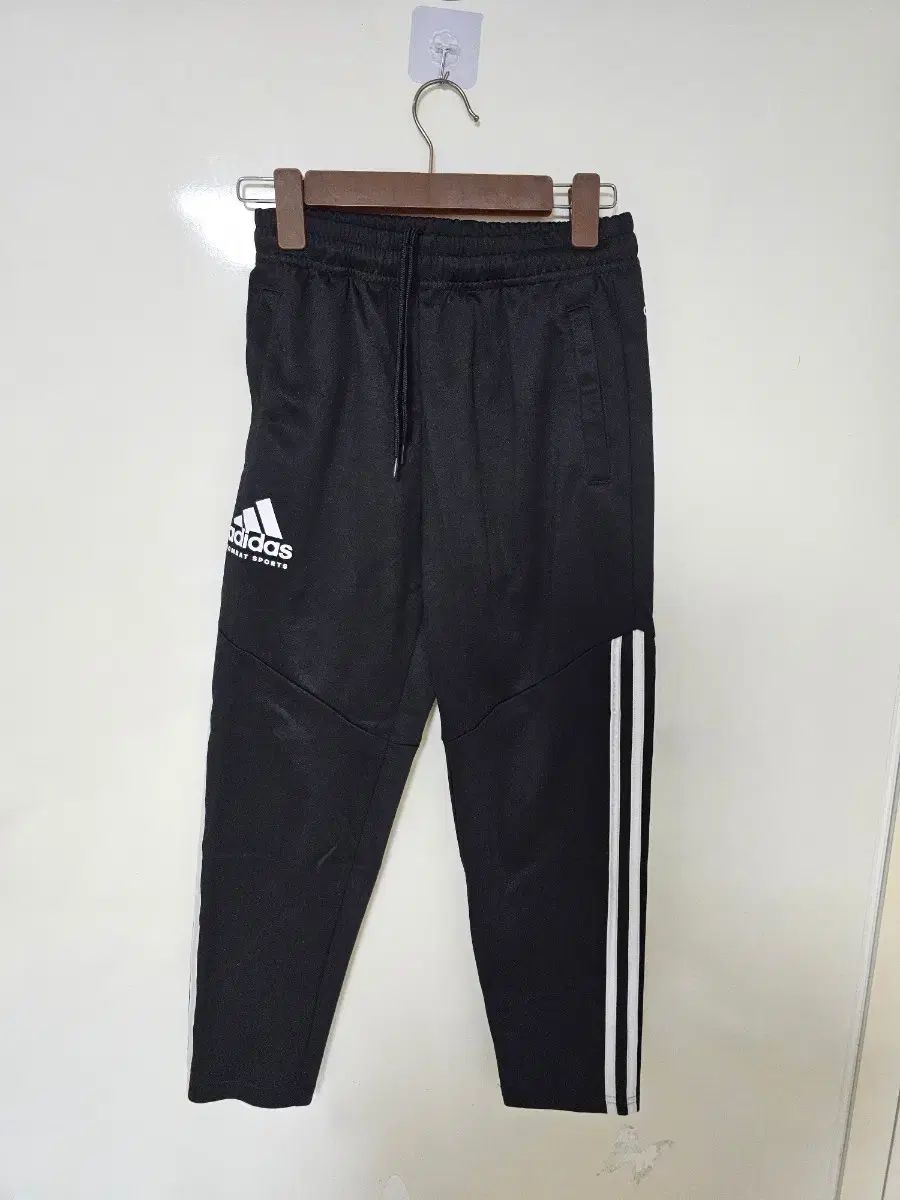 adidas 3本線 トレーナー ズボン ブラック 150 キッズ