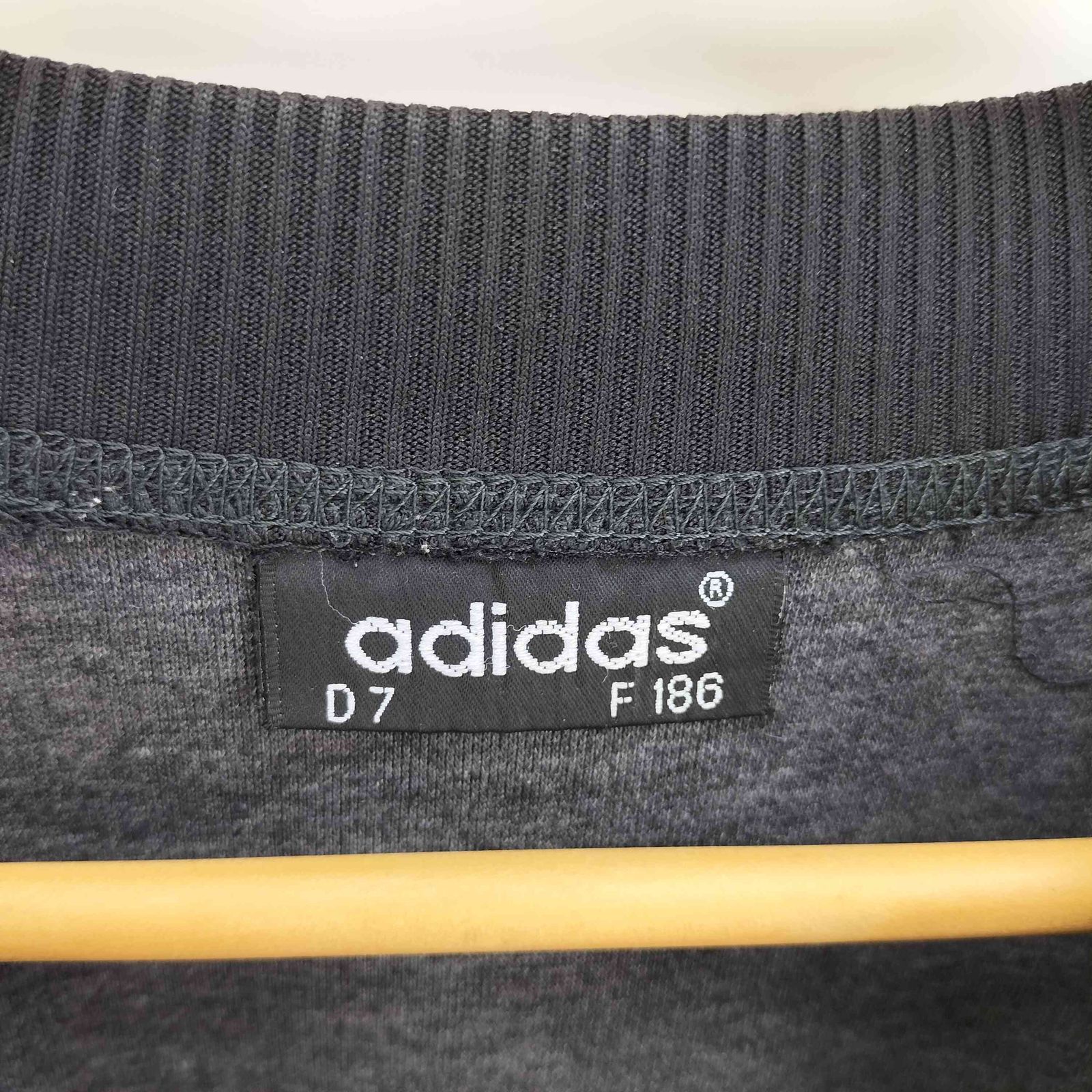 アディダス adidas 80-90S ロゴ刺繍 万国旗タグ スリーストライプス