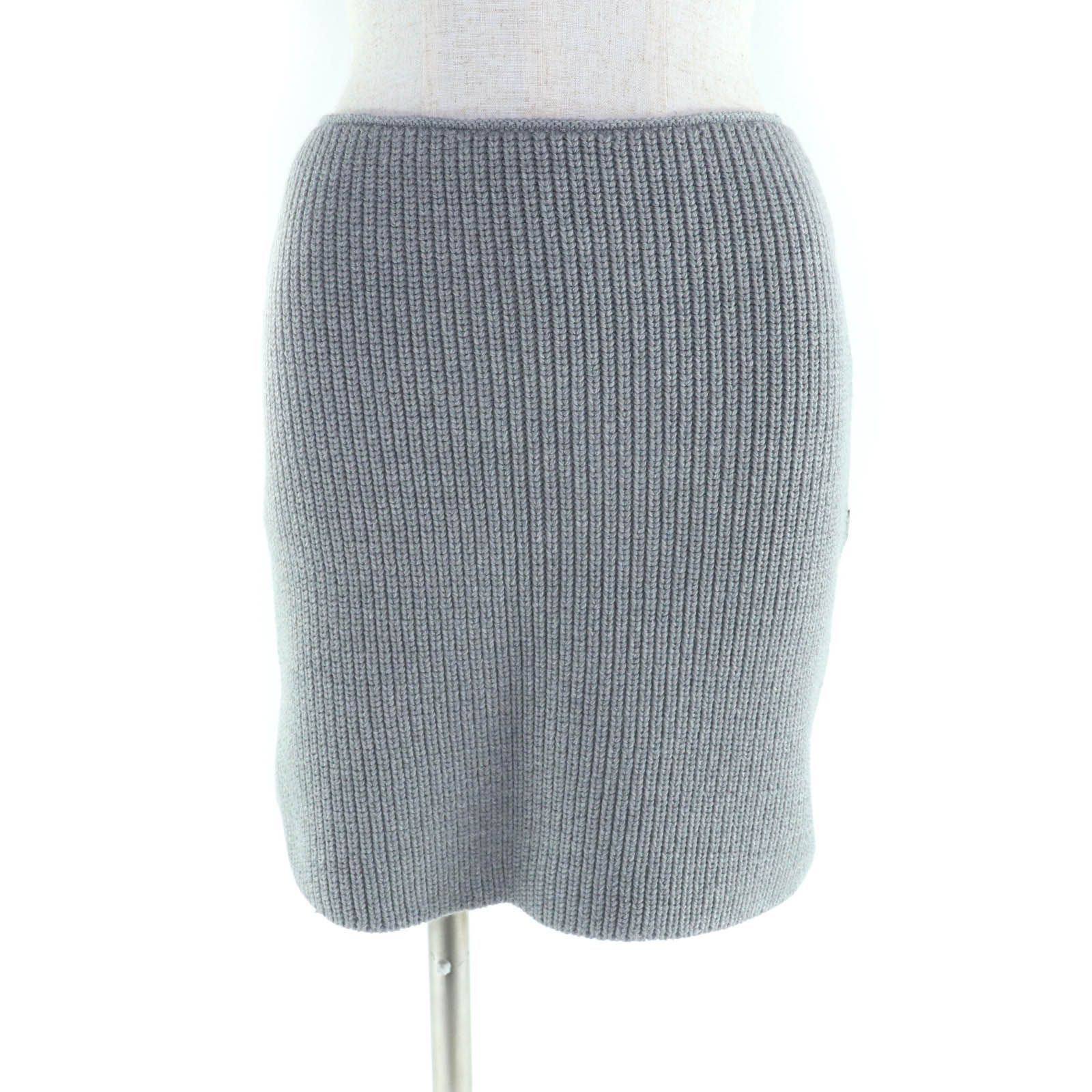 ♥品 LOUIS VUITTON ルイヴィトン 24 AW レザーロゴパッチ付 サイドZIP 台形 ニットスカート グレー XS イタリア製 レディース