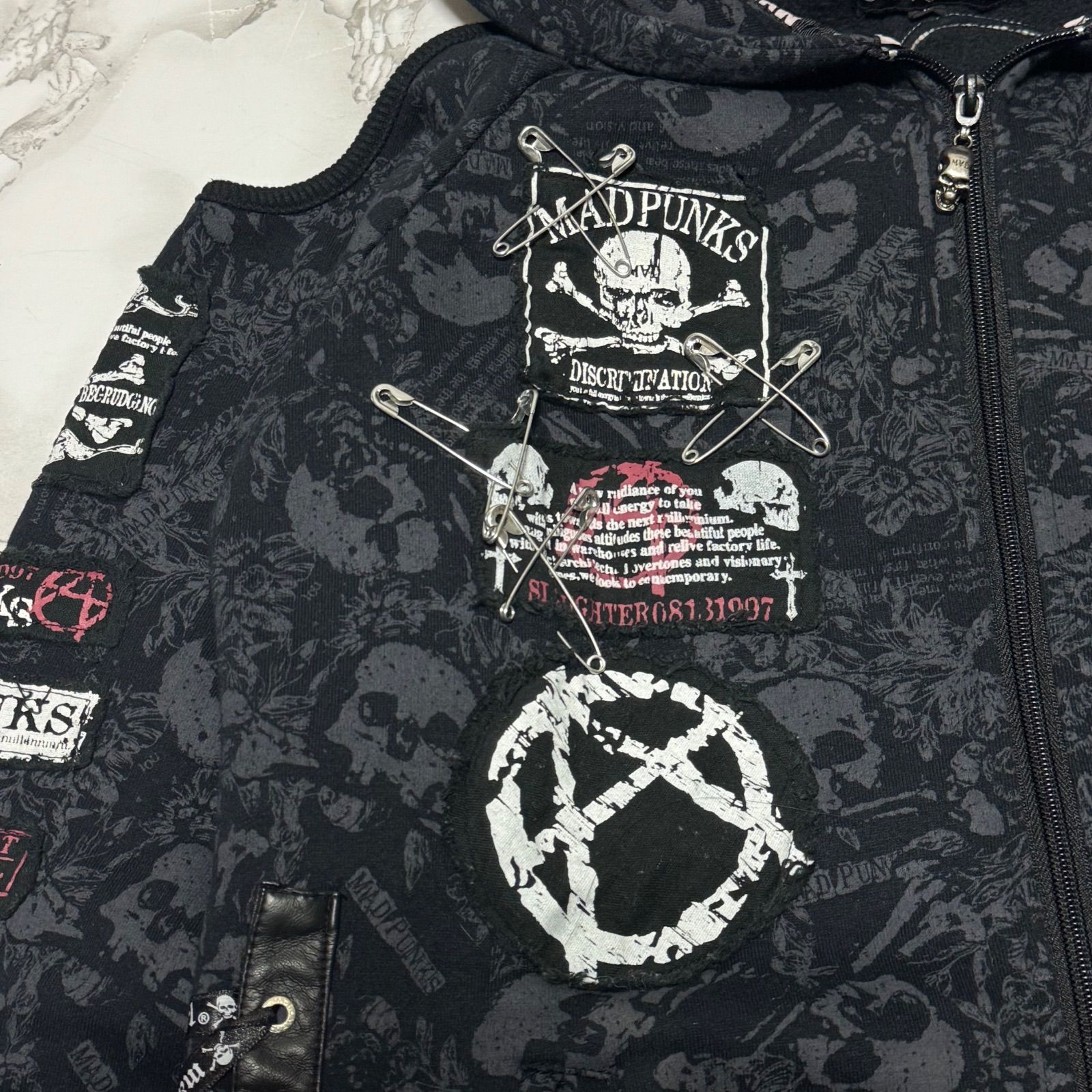 希少【MAD PUNKS マッドパンクス 【うさ耳】スカル 総柄/パッチワーク