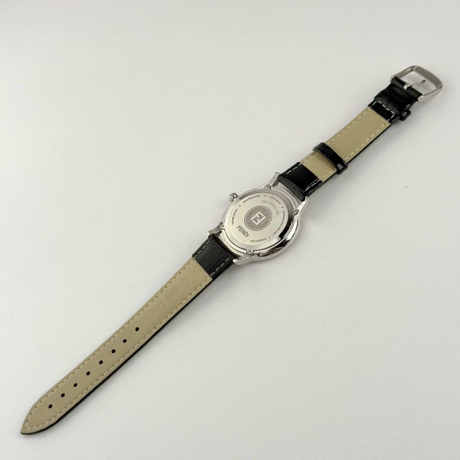フェンディ 25400L クラシコ 新品ベルト 新品電池 メンズ 腕時計 723