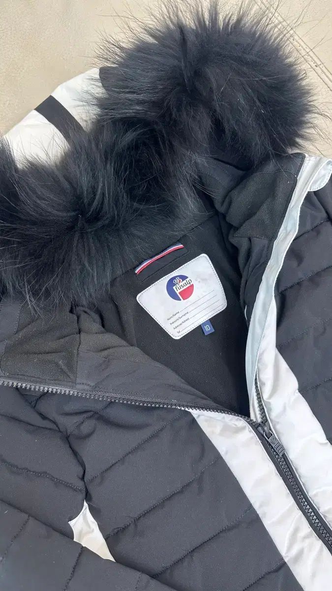  Fusalp ブラック キッズ 白 ダウン 10 サイズ その他 ジャケット ブルゾン